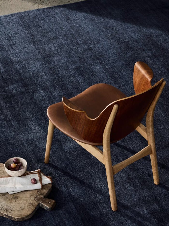 Midnight Hand-Tufted Wool Rug - Image 2