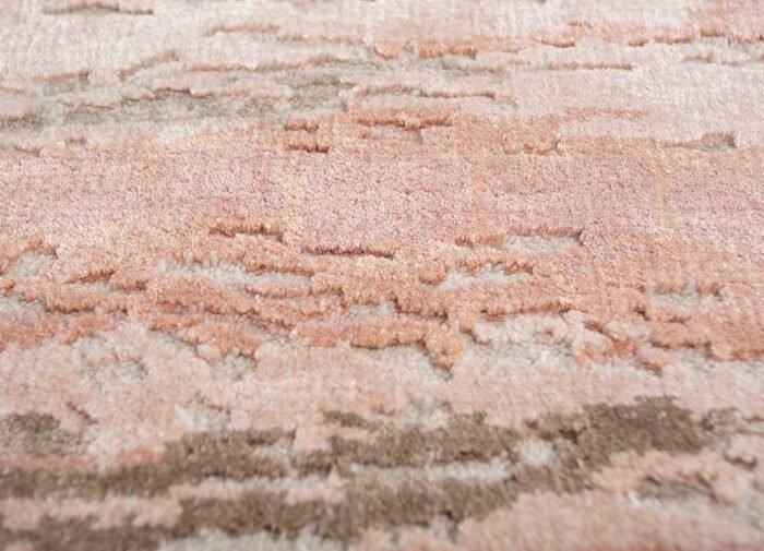 Antique White/Pink Crush Hand Knotted Rugs - Image 3